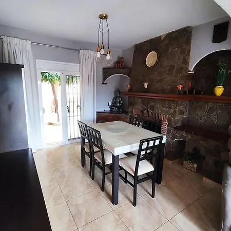 Preciosa Con Piscina Calonge (Catalonia)